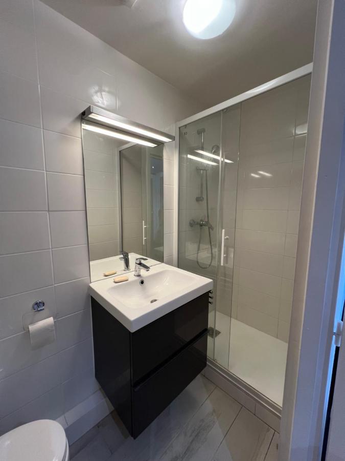 Contemporain, A Deux Pas De La A ! * La Ciotat